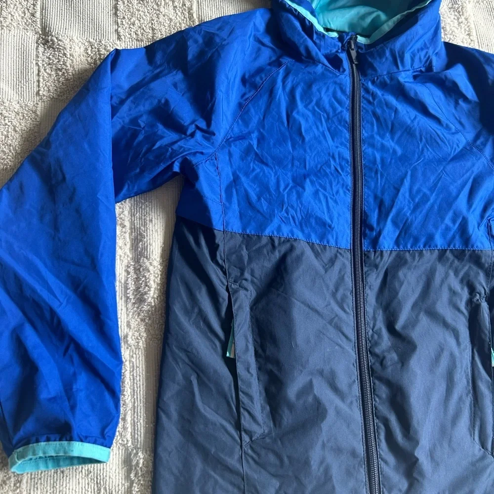 All In Motion Kids Blue Hooded Windbreaker Rain Jacket Size M 8/10